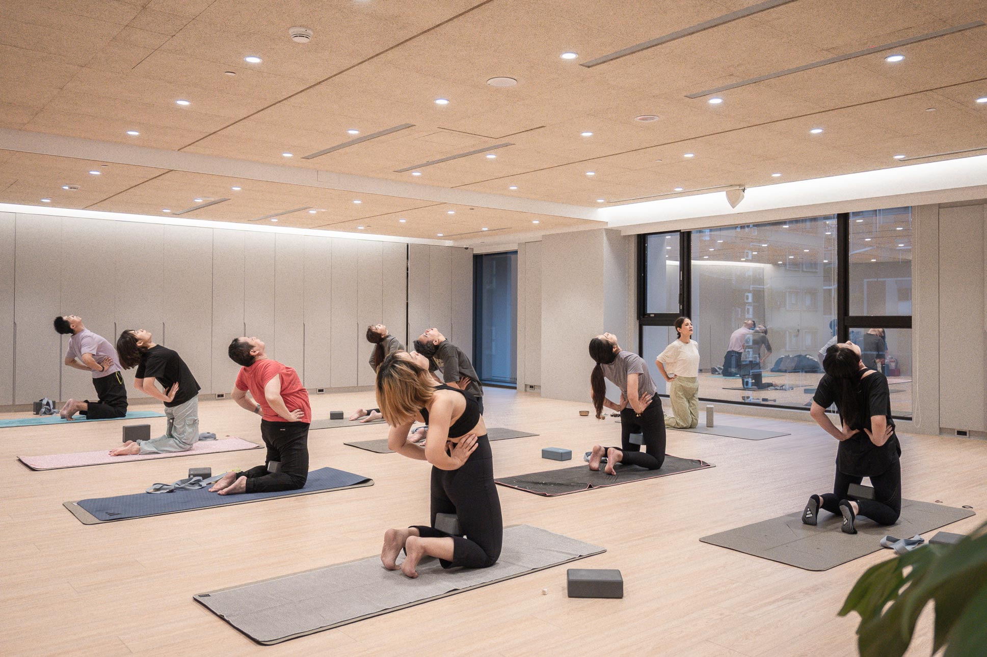 NinenineClass 1122 1207 Back yoga Review 1